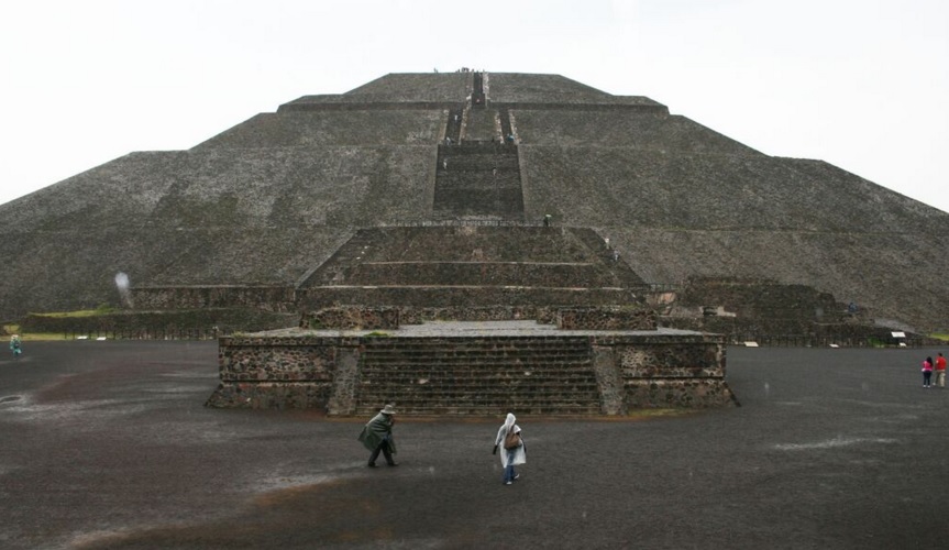 From Teotihuacan to La Villa: an appointment with deities and goddesses.