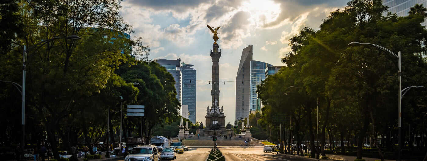 Door-to-door private transportation<br> from San Miguel de Allende to Mexico City