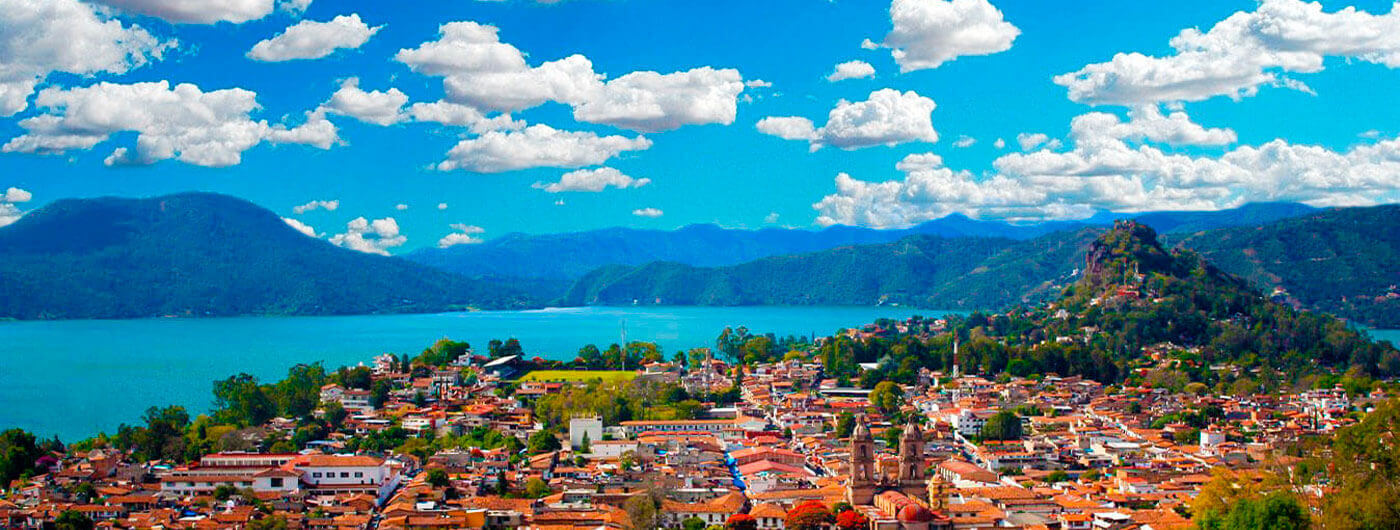 Door-to-door private transportation<br> from Mexico City to Valle de Bravo