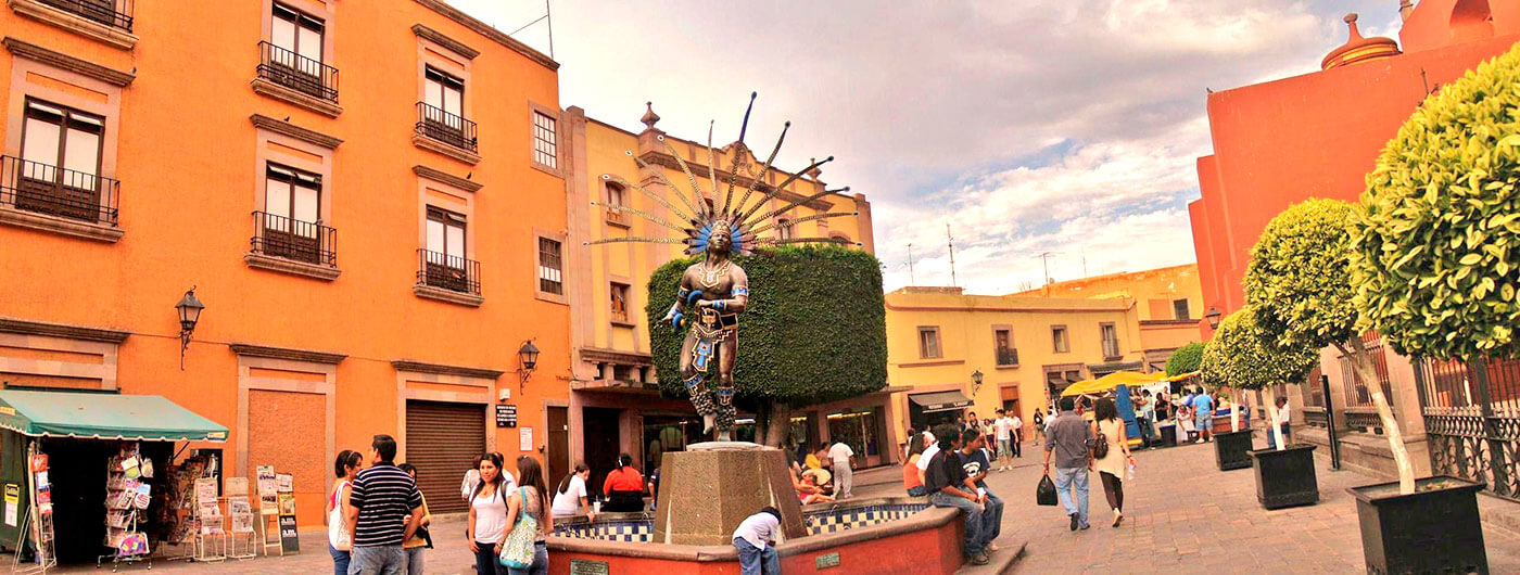 Door-to-door private transportation<br> from Mexico City to Queretaro